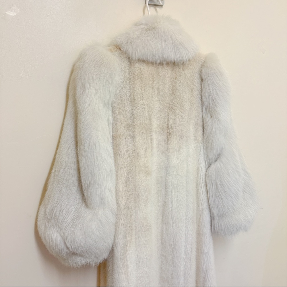 Christian Dior Cream Blush  Mink and Fox Fur Coat - Picture 4 of 16